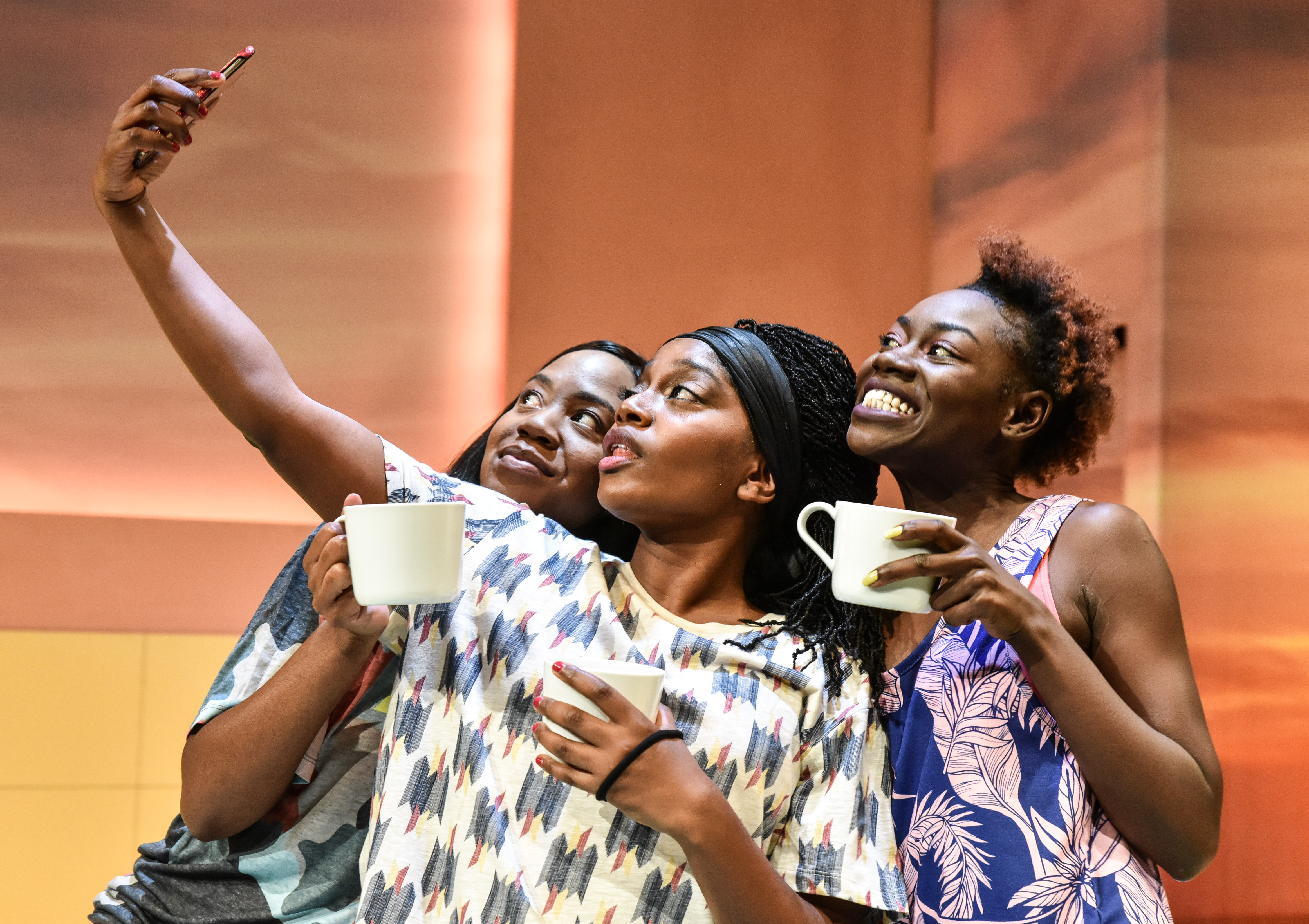 Nicola Maisie Taylor (J), Aretha Ayeh (Alex) and Marième Diouf (Bim) in The Hoes at Hampstead Downstairs. Photo credit Robert Day.