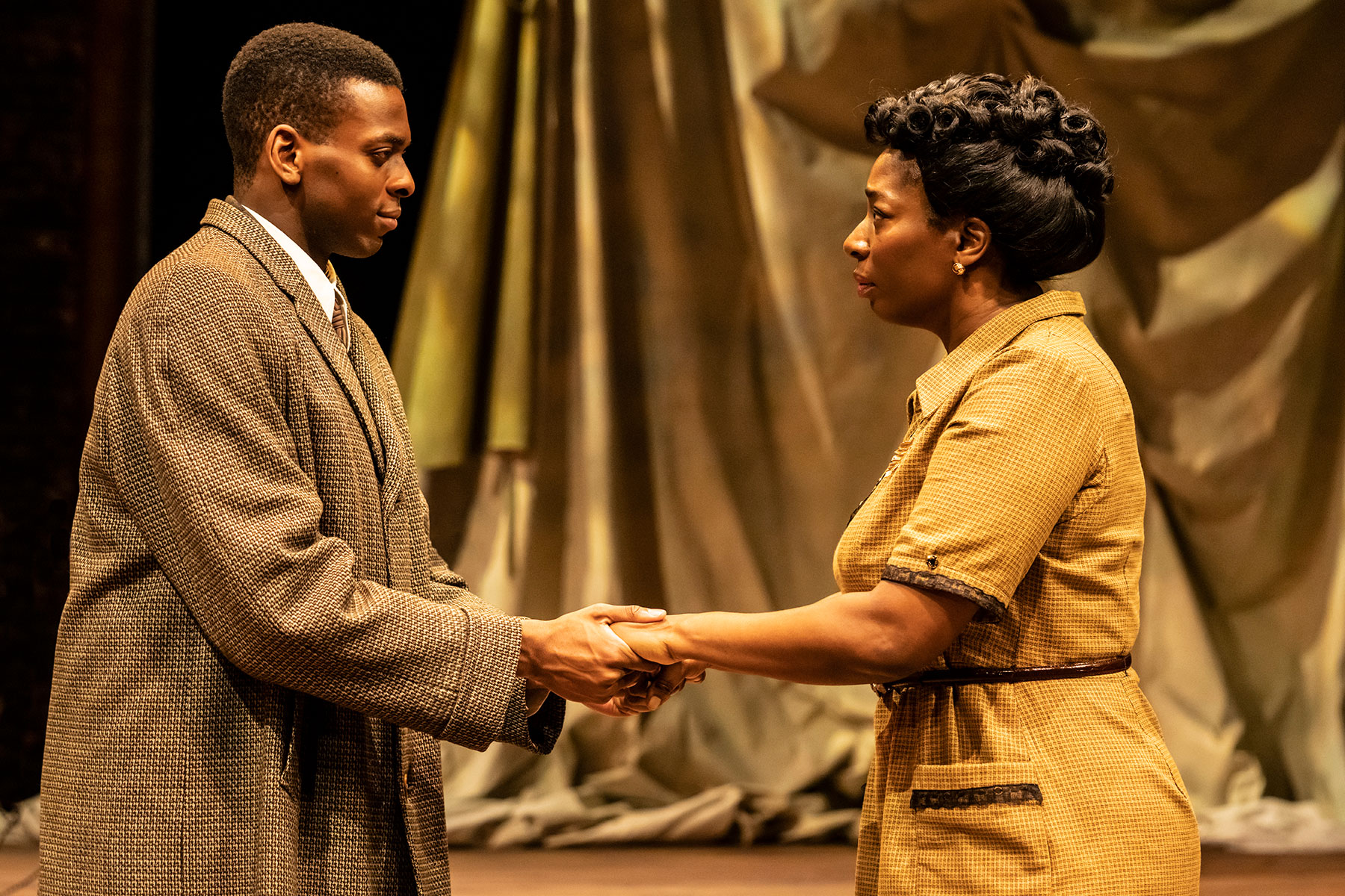 Daniel Adeosun and Tanya Moodie in Trouble in Mind (c) Johan Persson