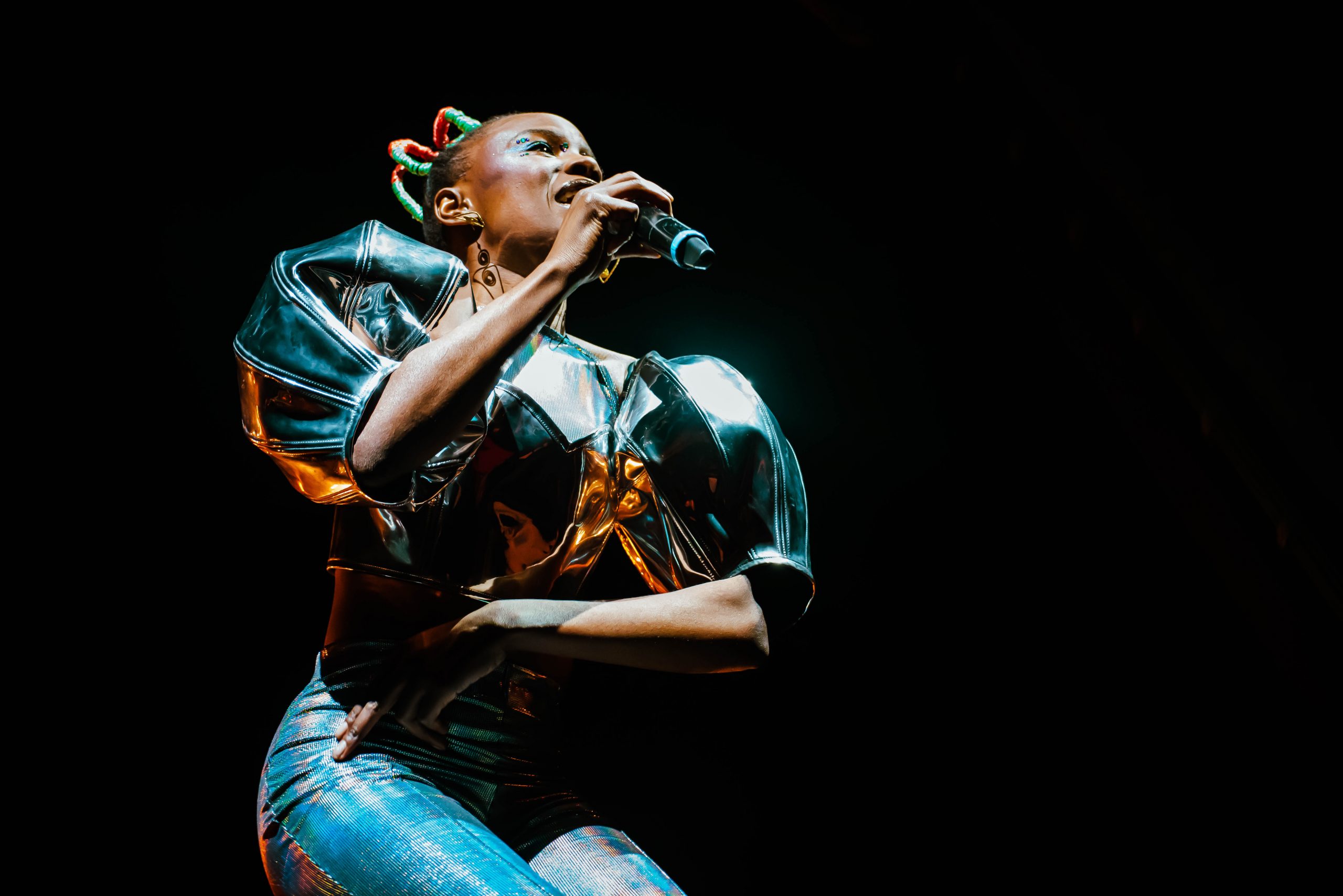 Shingai at Lyric Hammersmith Theatre. Credit Jahvin Morgan.