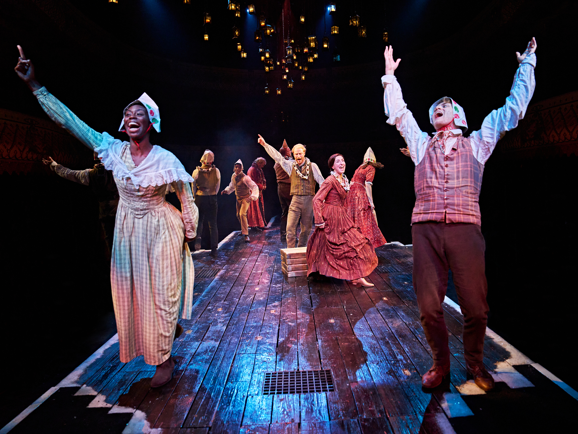 The Company in A Christmas Carol at The Old Vic 2022 (c) Manuel Harlan