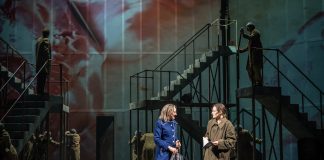 My Brilliant Friend – review Niamh Cusack, Catherine McCormack in My Brilliant Friend Part 2. Photographer Marc Brenner
