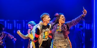 Be More Chill review Be More Chill,Scott Folan (Jeremy Heere), Renee Lamb (Jenna Rolan)