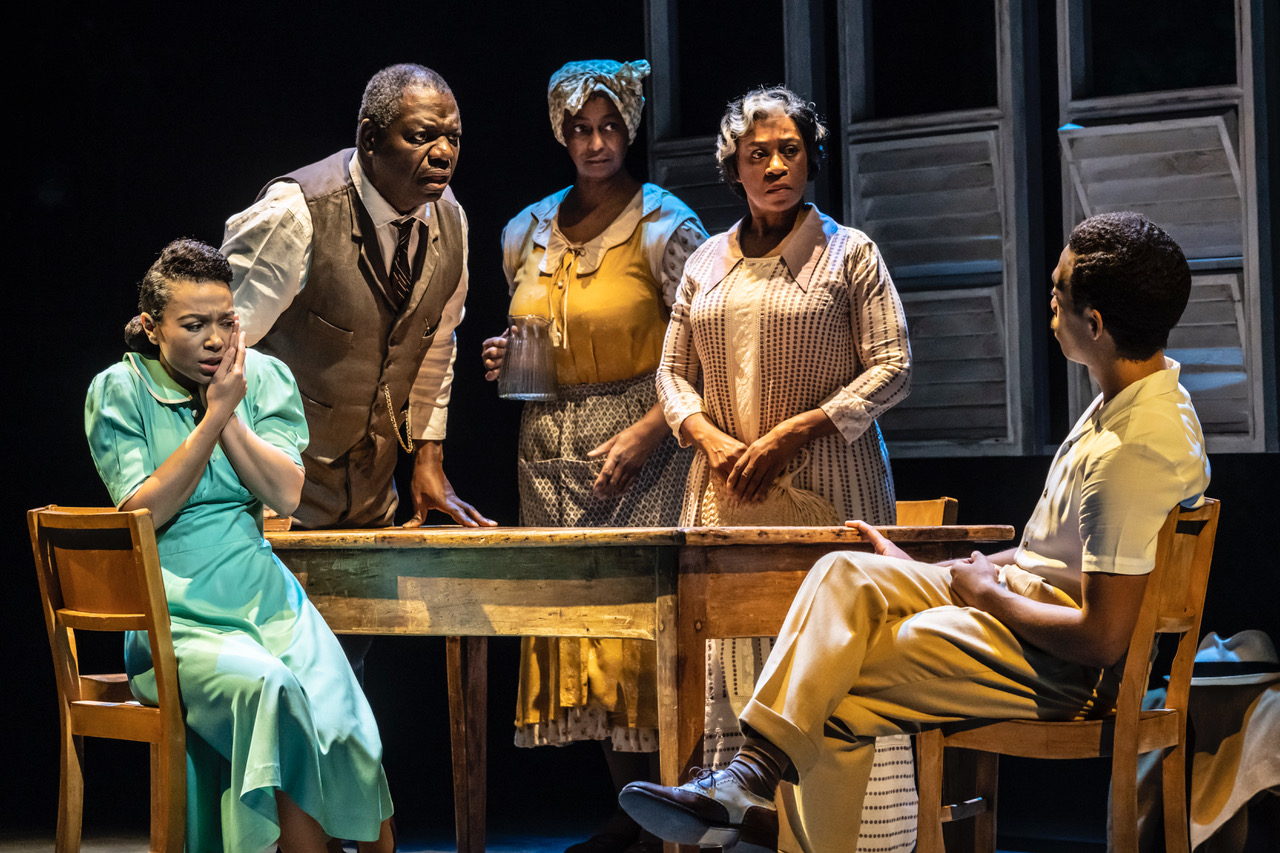 Leonie Elliott, David Webber, Sandra James-Young, Flo Wilson and Elliot Barnes-Worrell in Small Island (c) Johan Persson