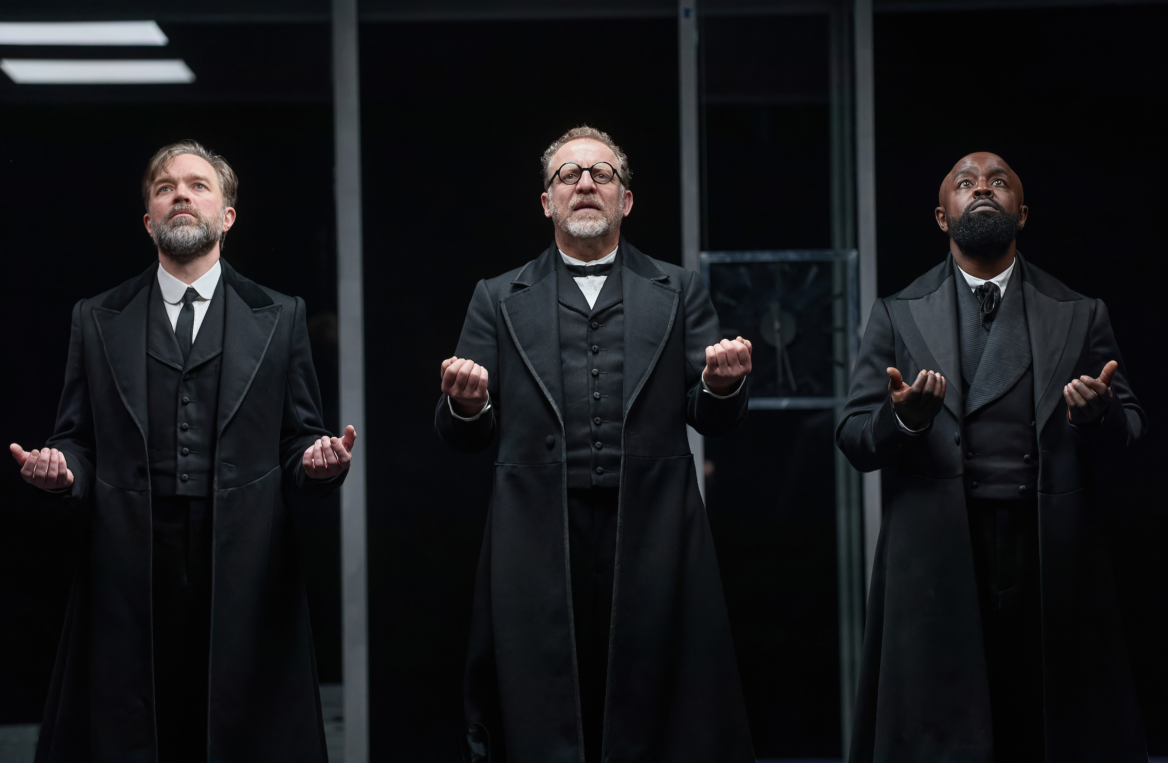 The Lehman Trilogy West End 2023 Image 1 L-R Hadley Fraser, Nigel Lindsay, Michael Balogun © Mark Douet 