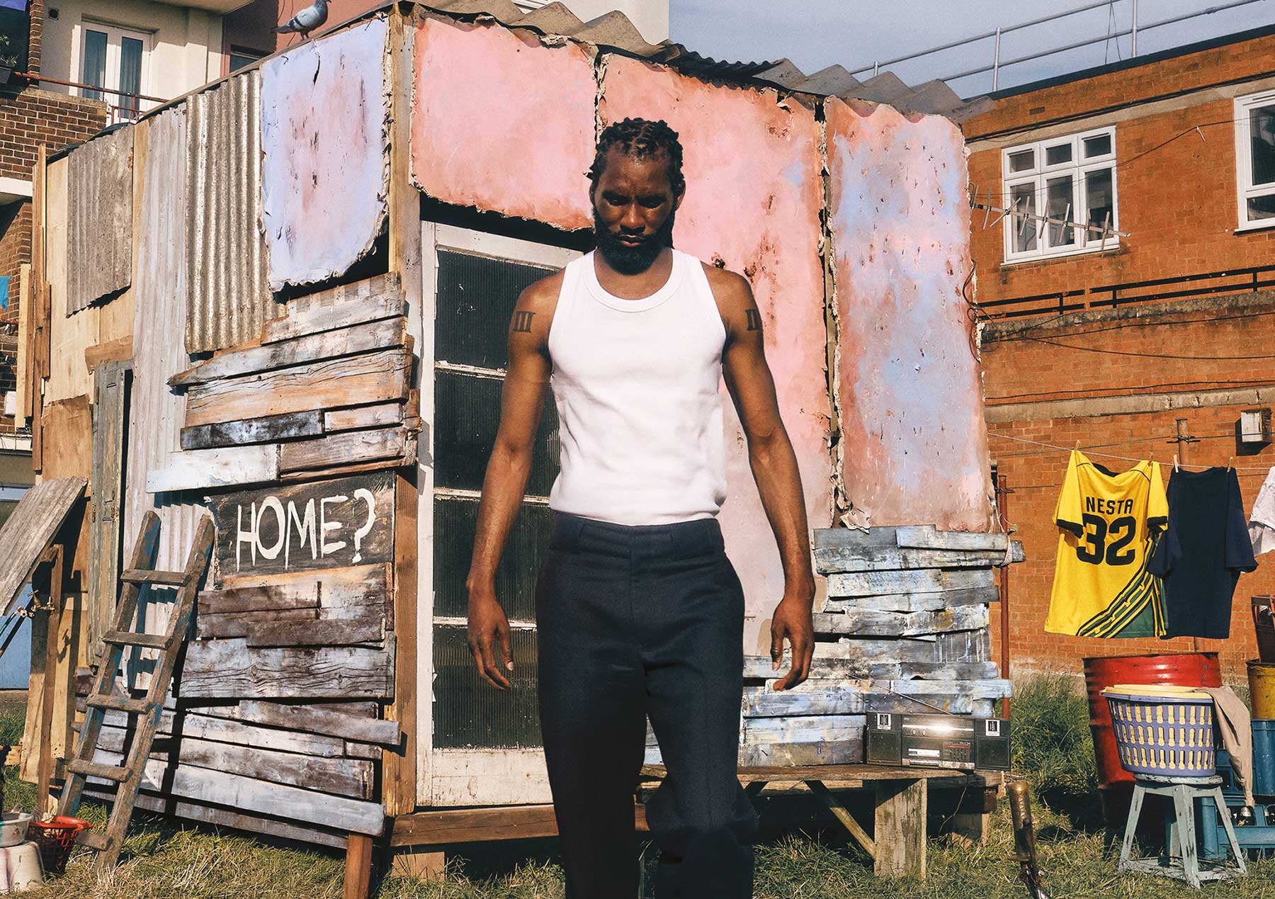 Wretch 32 HOME Photographyby Frank Fieber. Creative direction by ESTÚDIO CIE