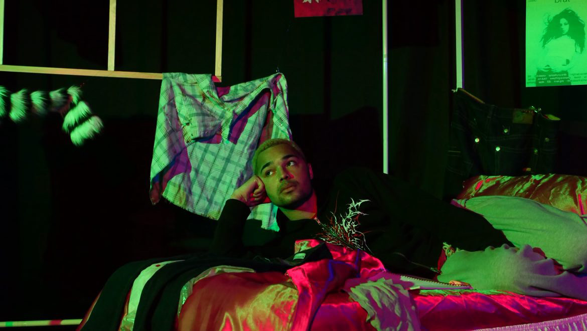 Monkeyface – review 1 Monkeyface by No Name Creatives