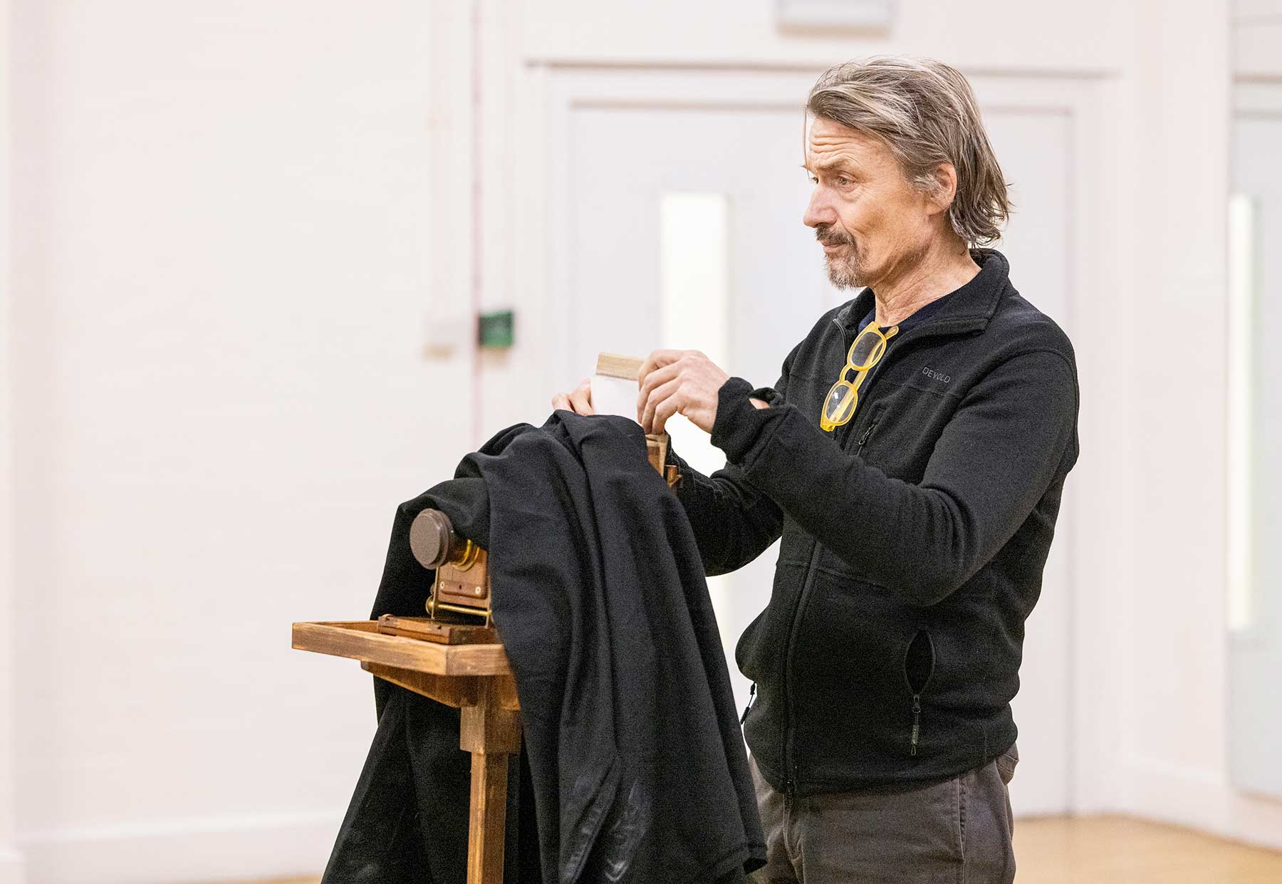 KEALA SETTLE AND HAL FOWLER STAR IN A NEW RE-IMAGINING OF MRS. PRESIDENT 3 Mrs President Rehearsals 2026 Pamela Raith Photography (Hal Fowler)