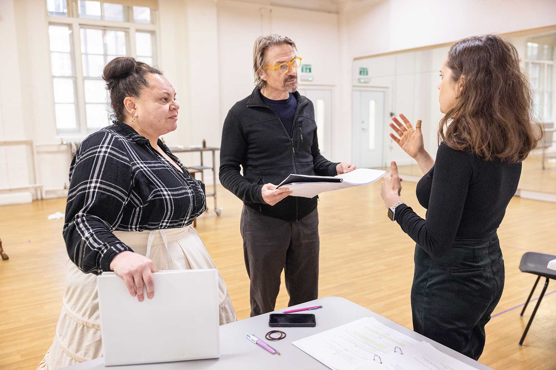 KEALA SETTLE AND HAL FOWLER STAR IN A NEW RE-IMAGINING OF MRS. PRESIDENT 1 Mrs President Rehearsals 2026 Pamela Raith Photography (L-R Keala Settle, Hal Fowler and director Bronagh Lagan)