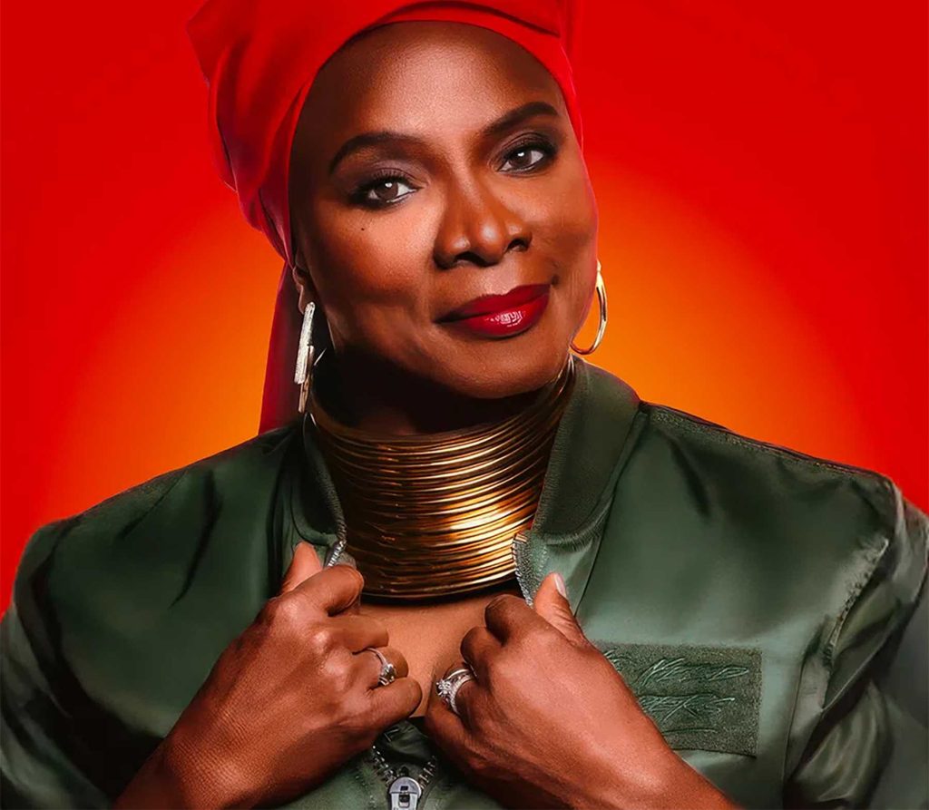 Angelique Kidjo (c. Olympia Paris)