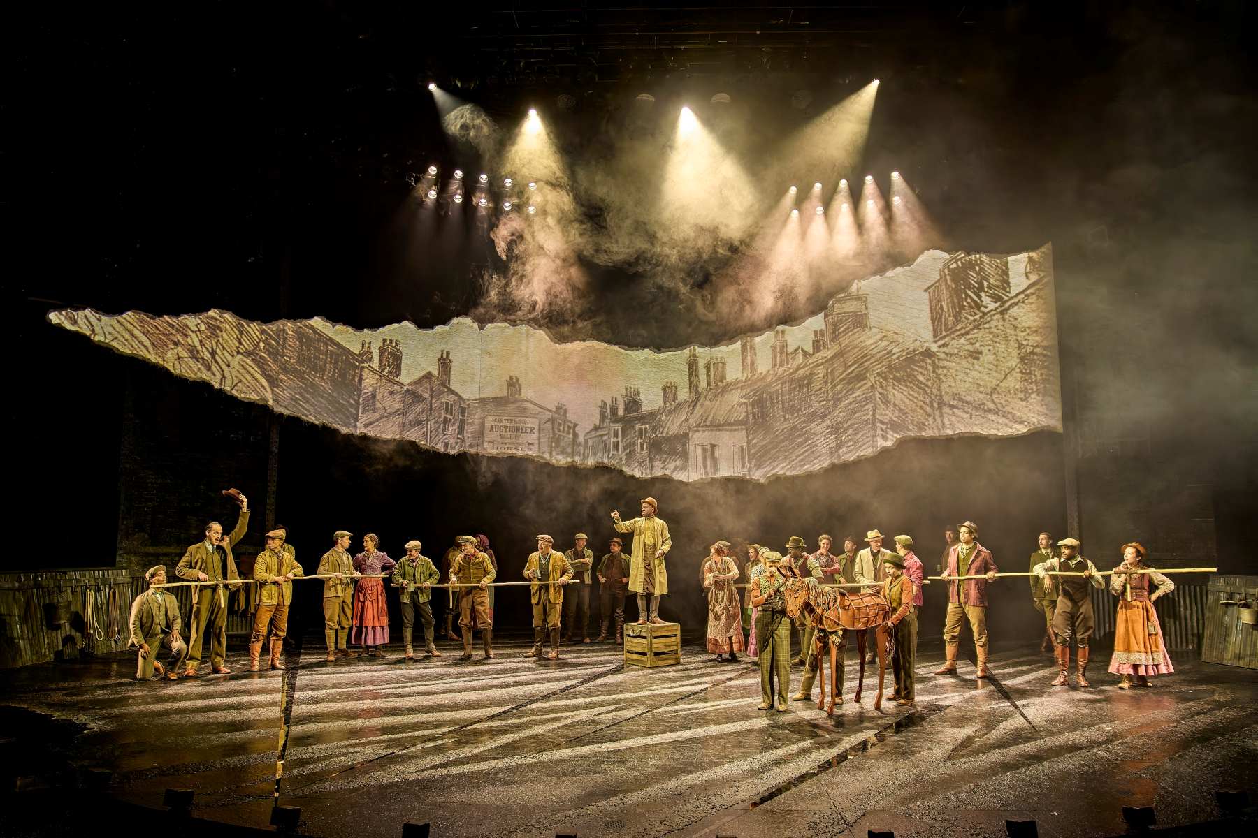 War Horse – review 1 Cast of War Horse 2026 at the National Theatre (c) Brinkhoff-Moegenburg