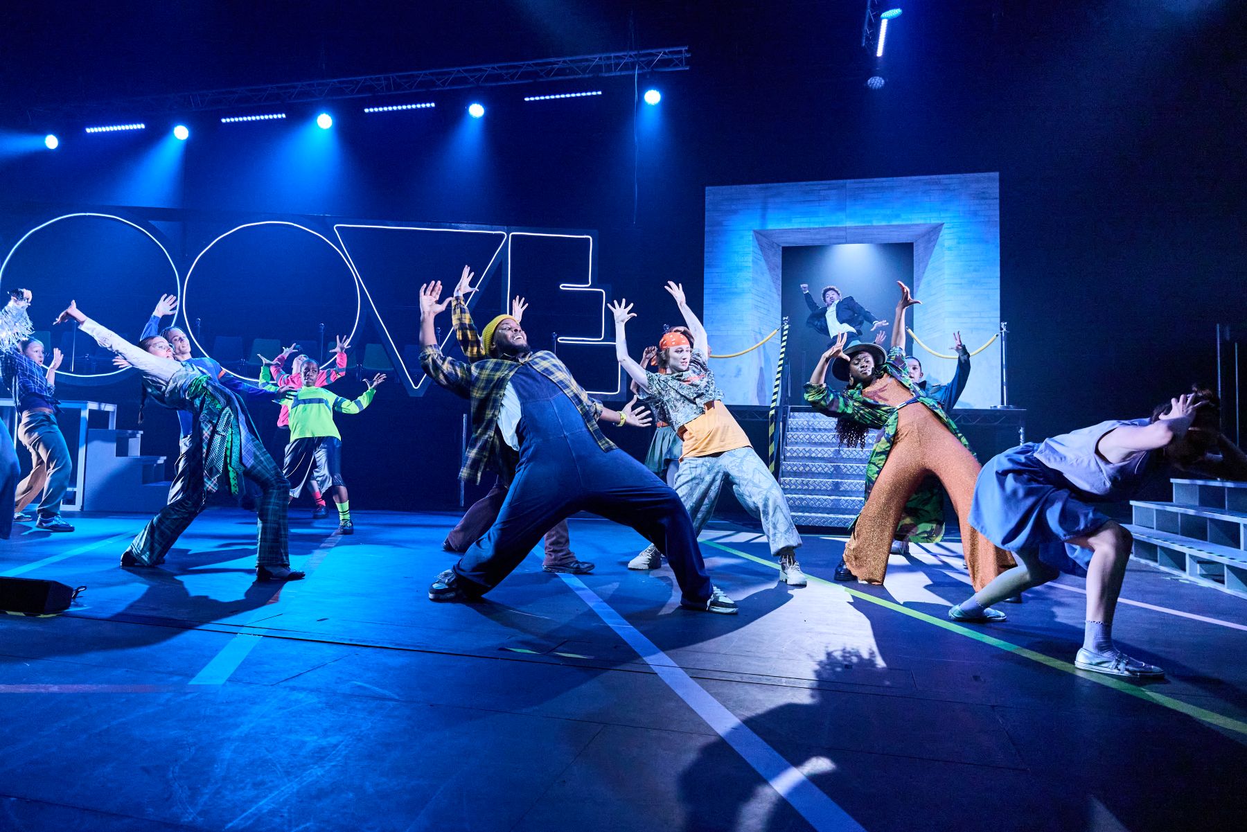 Our Mighty Groove by Vicki Igbokwe-Ozoagu - review 1 Vicki Igbokwe-Ozuagu, Our Mighty Groove, Image Credit Rich Lako