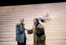 Electra Persona – review Cate Blanchett (Electra), Nina Hoss (Clytemnestra) and Ella Lily Hyland (Chrysothemis) in Electra Persona. (c) Monika Rittershaus