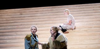 Electra Persona – review Cate Blanchett (Electra), Nina Hoss (Clytemnestra) and Ella Lily Hyland (Chrysothemis) in Electra Persona. (c) Monika Rittershaus